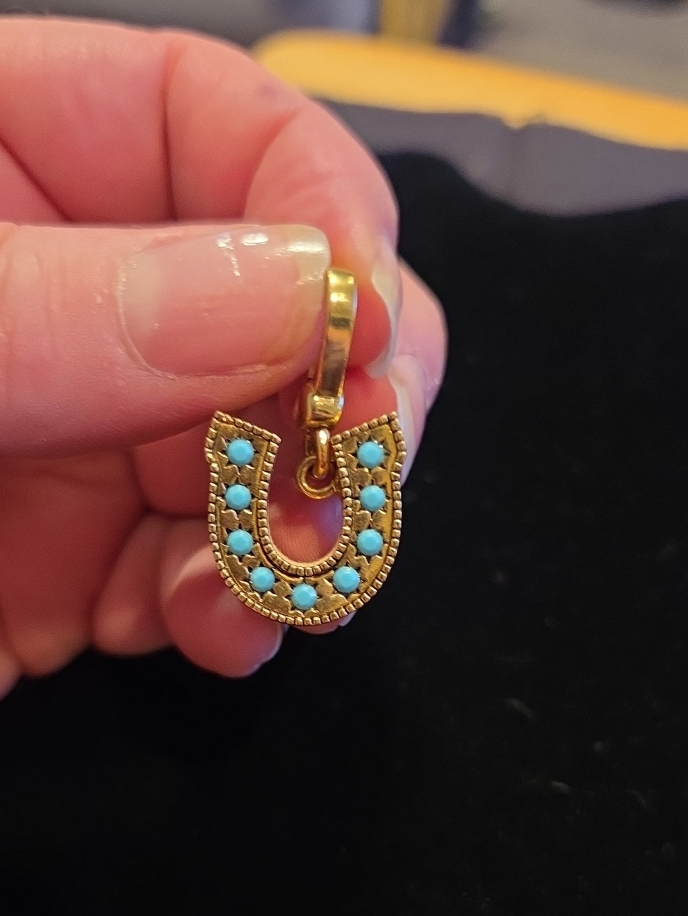 JUICY COUTURE 2004 HORSESHOE CHARM